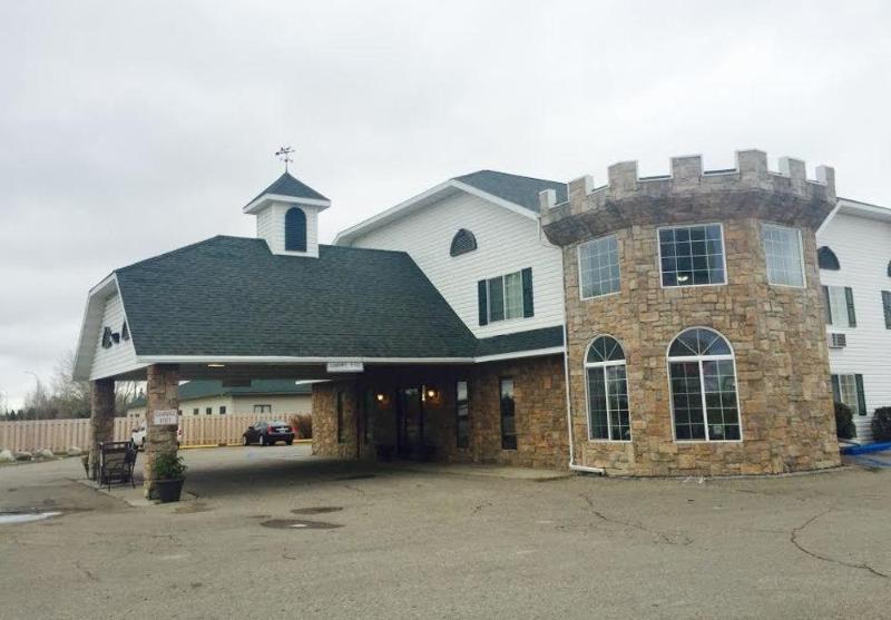 Knights Inn And Suites - Grand Forks Bagian luar foto